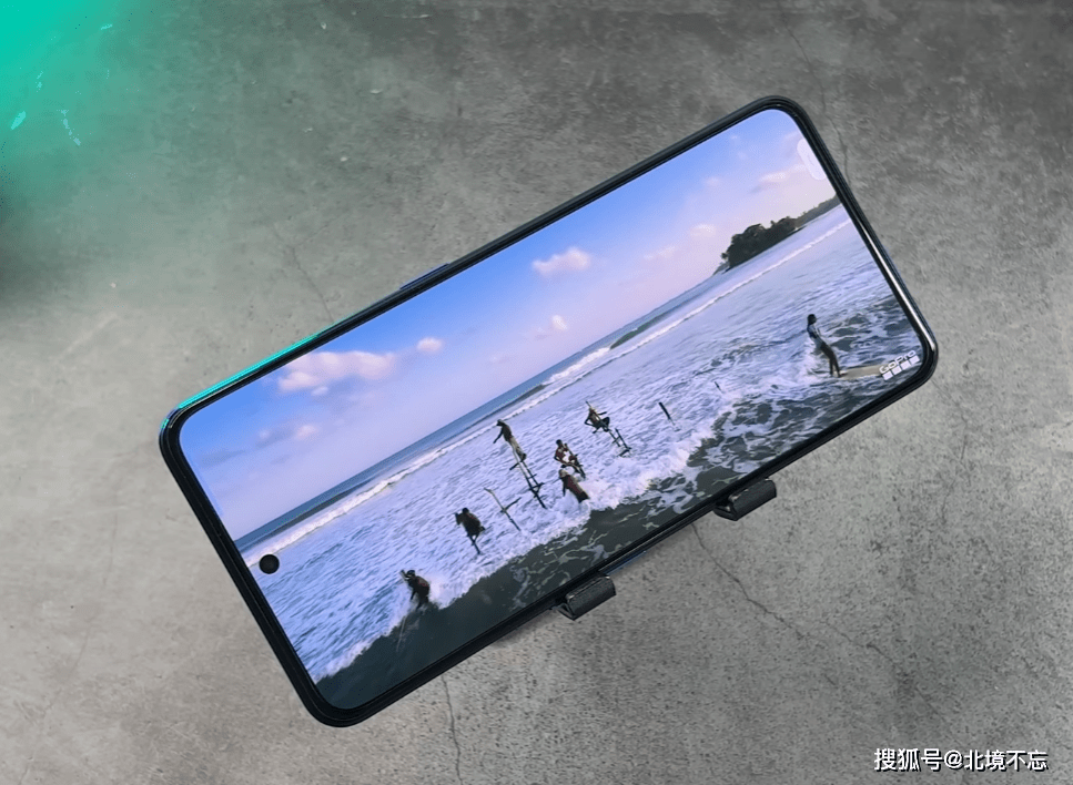 高通快充华为手机
:12GB+256GB，150W快充手机降至2119元，还有5nm旗舰芯片