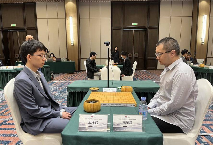 华为青春9手机重量
:深圳附加赛第二轮围攻成都浙渝握手-第8张图片-亚星国际官网