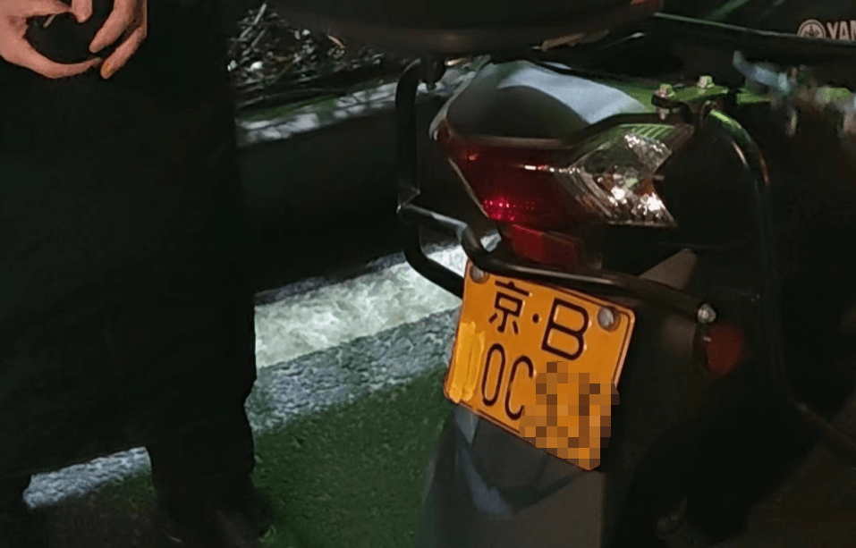 武林闲侠不氪金版苹果下载:北京交警昨晚夜查，共查处各类交通违法近1700起！