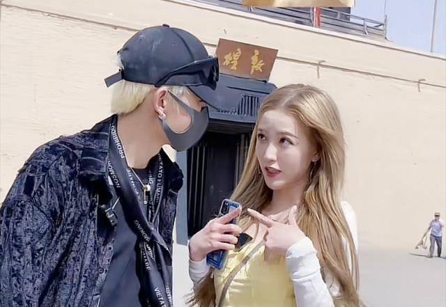 宸荨樱桃苹果版
:网红高雨田和女友宸荨樱桃分手了？有网友透露，男方喜欢玩高端局