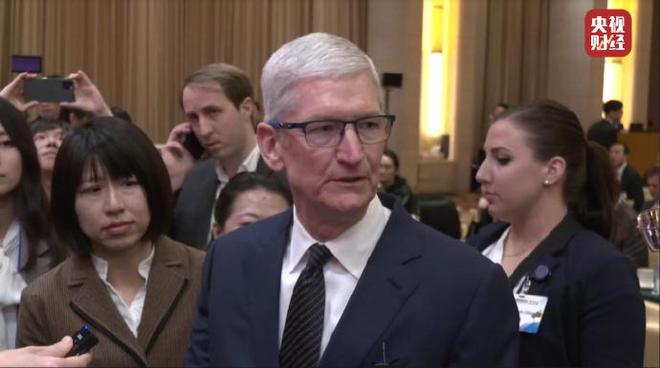 苹果3可以看新闻吗吗英文iphone3是什么时候上市的